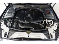 2016 Mercedes-Benz C300 2.1 W205 Blue TEC DIESEL HYBRID Exclusive AT สีดำ รูปที่ 8